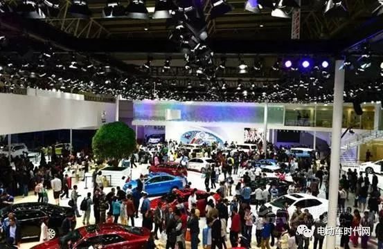 年度調(diào)查：從南北割據(jù)到抱團(tuán)出海，電動(dòng)車展會(huì)凸顯新變局！