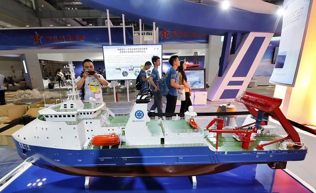 第九屆軍博會(huì)開幕 來會(huì)展中心近距離感受“黑科技”