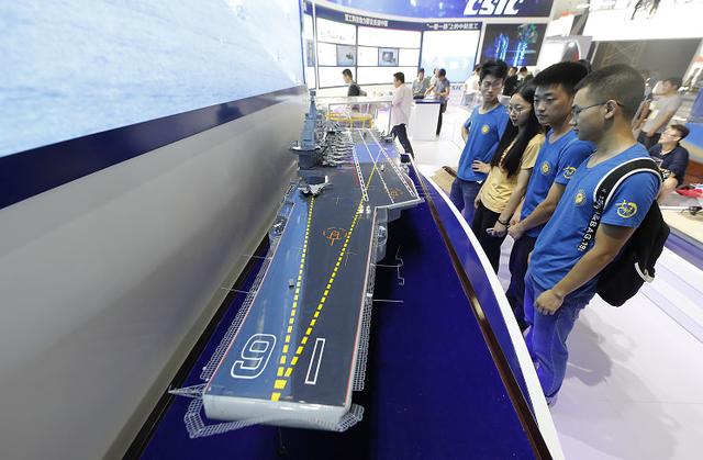 第九屆軍博會(huì)開幕 來會(huì)展中心近距離感受“黑科技”