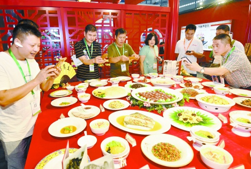 1536889602494675.jpg HJMb-hikxxna0382618.jpg